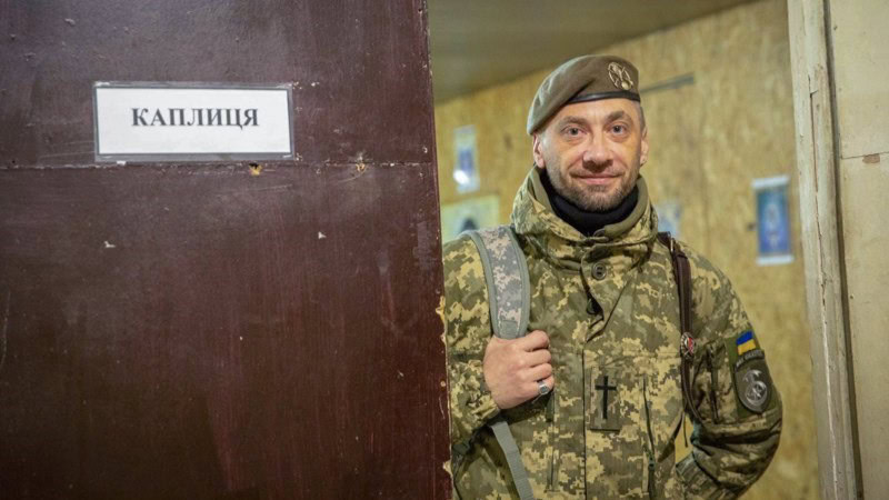 «Священник має право на вогнепальну зброю» — Сергій «Падре» Дмитрієв