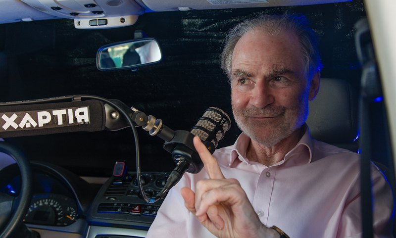 «Історія дала нам під дупу» — Тімоті Ґартон Еш