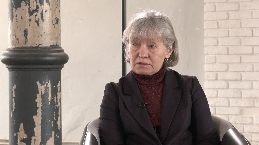Обкладинка подкасту: Пів тисячі людей відмовляються виїжджати з Дворічанської громади — голова селищної адміністрації