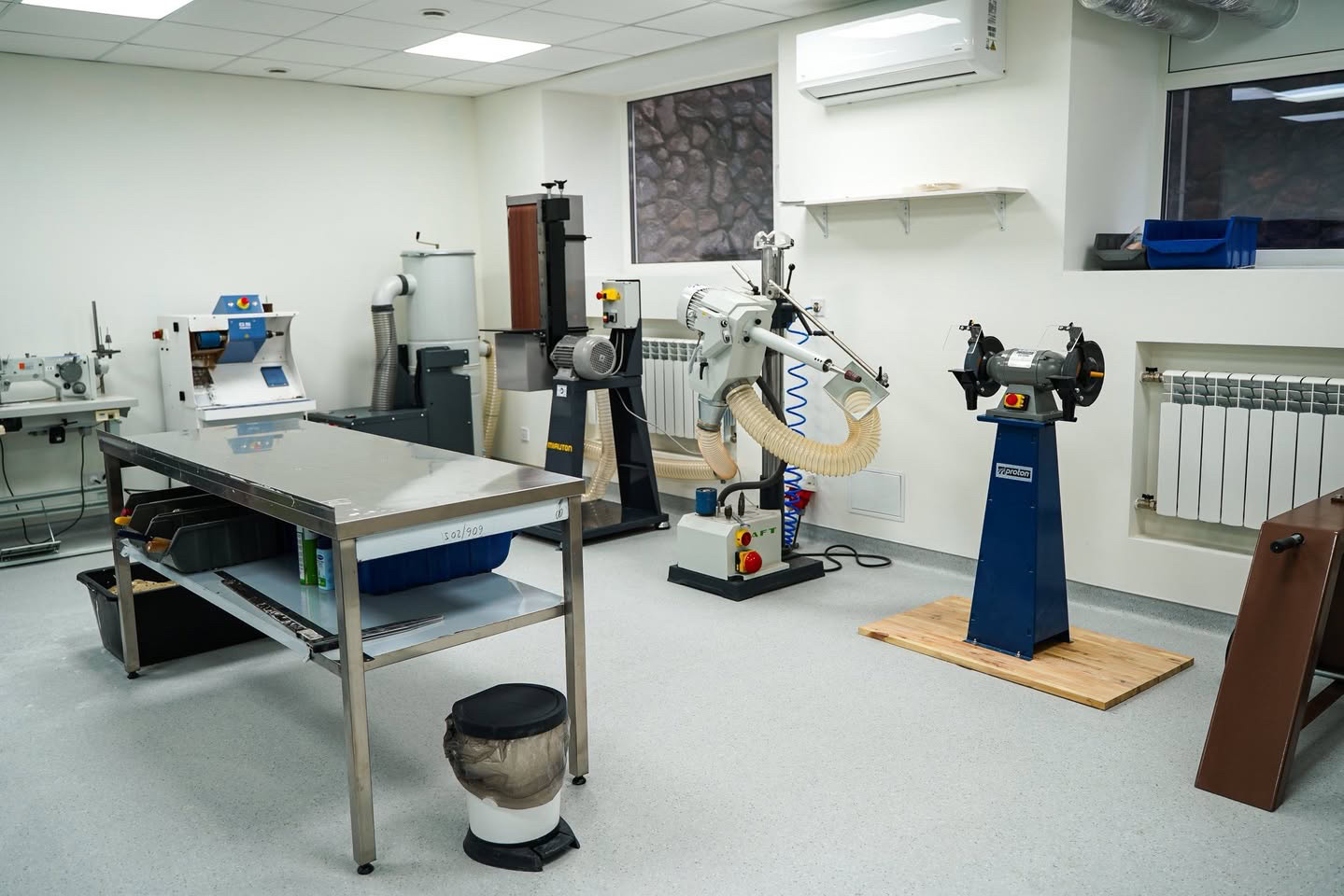 Комплексна реабілітація для військових і цивільних: як працює ортезно-протезний центр на Київщині