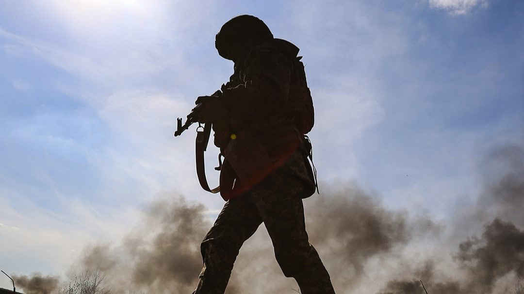 Обкладинка подкасту: На Вовчанському напрямку військові РФ півтора місяця активно атакують