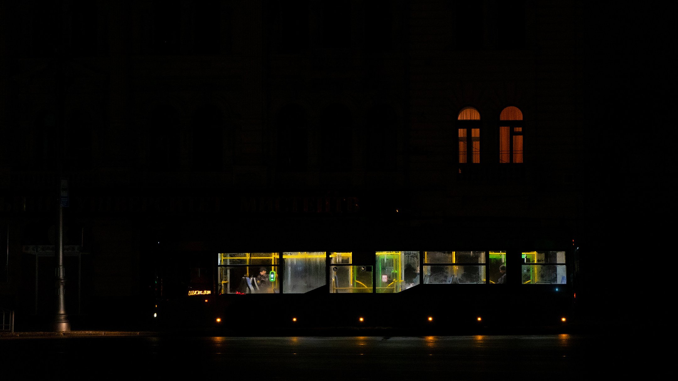 Як пережити тривалі морози без опалення і світла — поради інструктора із виживання