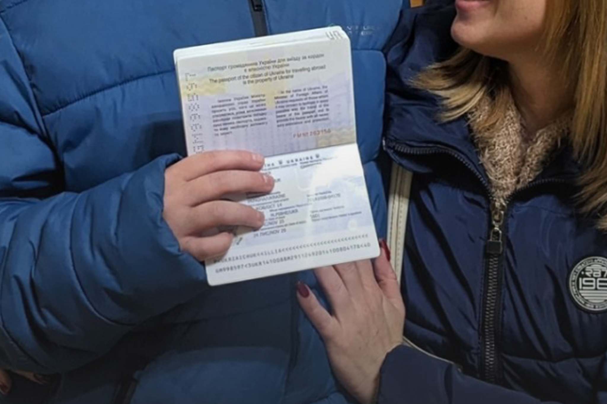 Як молодь з окупованих РФ територій отримує українські паспорти