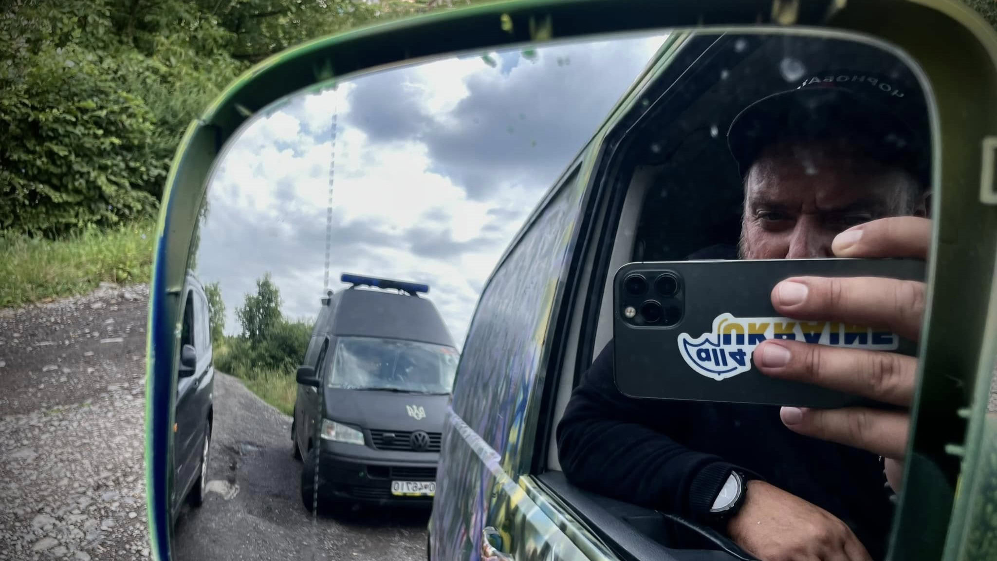П’ятдесят «Оксан» для ЗСУ: як словацькі документалісти стали волонтерами, щоби допомагати Україні