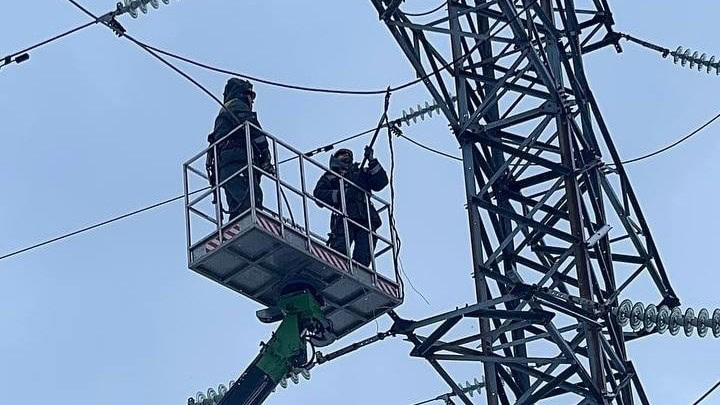 Україна відновила 35% генерації електрики, але це не означає, що відключень світла не буде