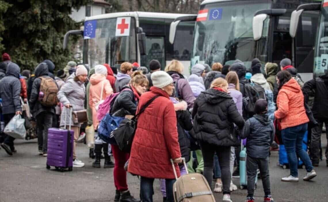 Евакуація під обстрілами: чому великі автобуси більше не використовують на Харківщині