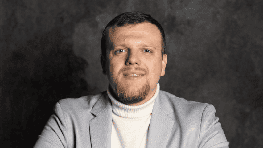 20 тисяч видань для прифронтових бібліотек: як книжковий волонтер повертає малим містам і селам сучасну літературу