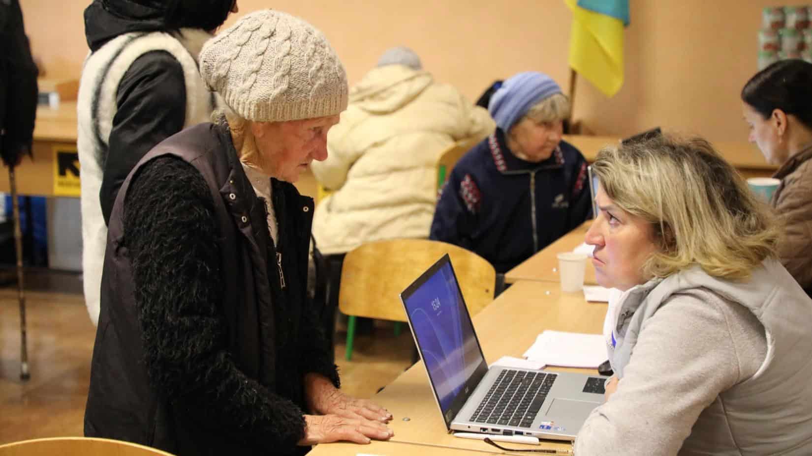 На Золочівському напрямку планують евакуювати понад 7 тисяч людей, однак частина мешканців відмовляється виїжджати