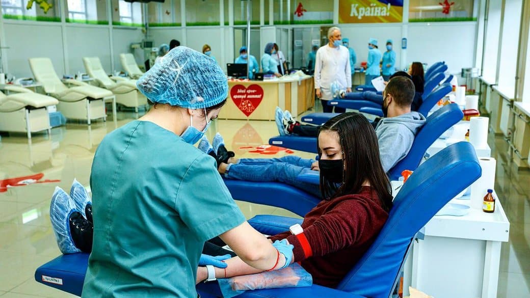 У Харкові закликають донорів планувати здачу крові: найбільша потреба — у негативних групах