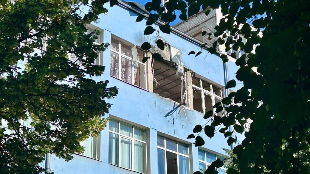 У Глухові залишаються тисячі людей попри щоденні обстріли та ризики