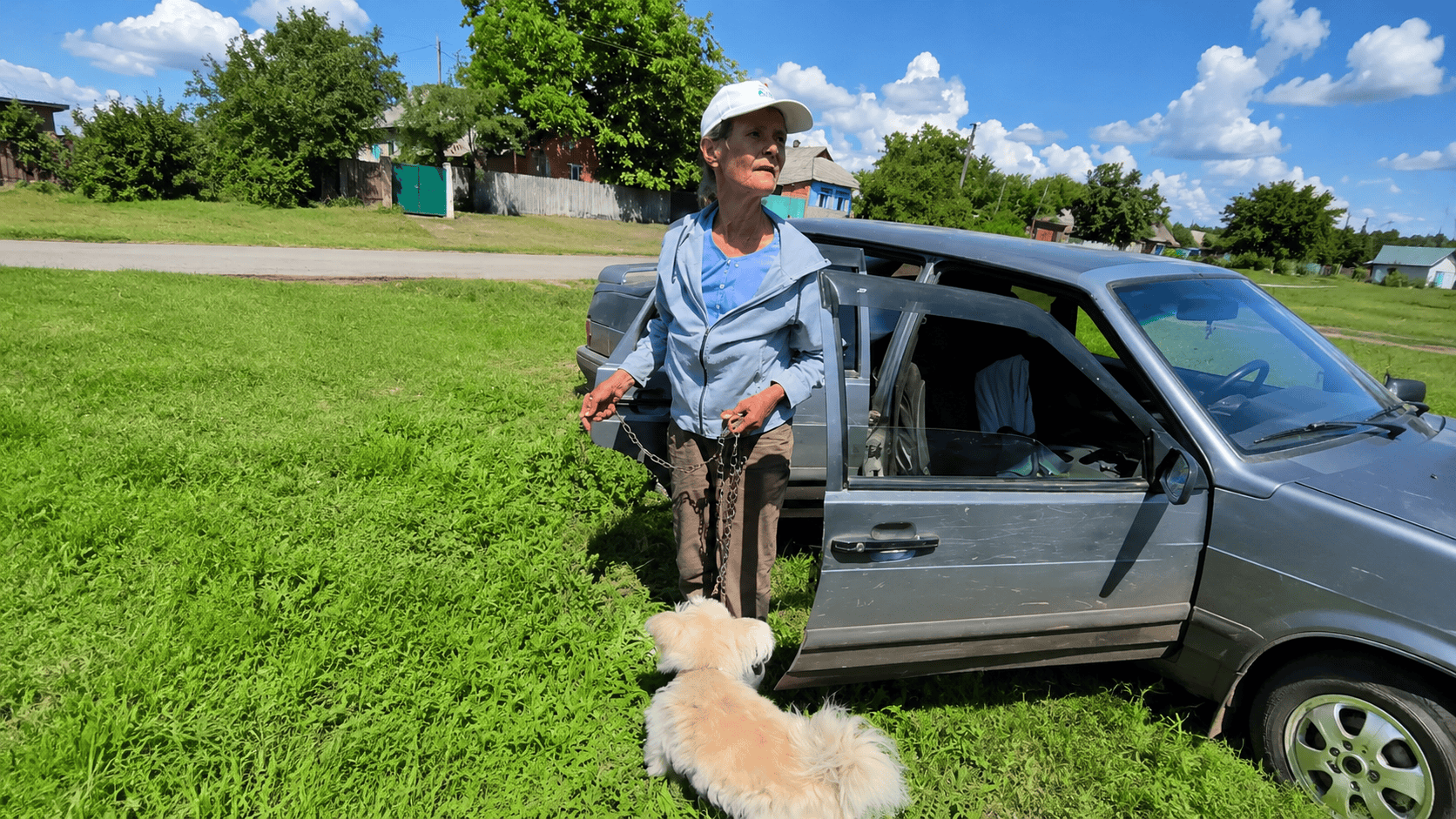 «Бога просили, щоб не на нас, а в поле ті КАБи летіли» – місцева мешканка про життя в Боровій