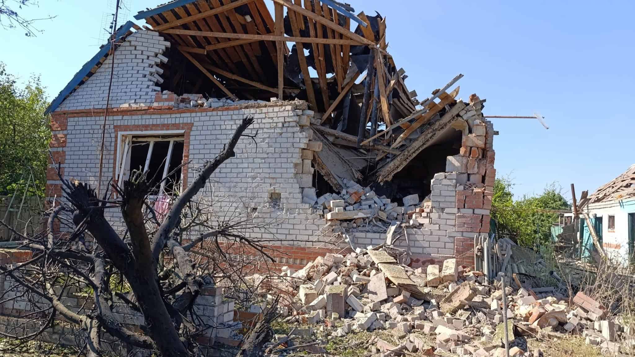 Евакуація із Шевченкового триває: щодня виїжджають до десяти людей