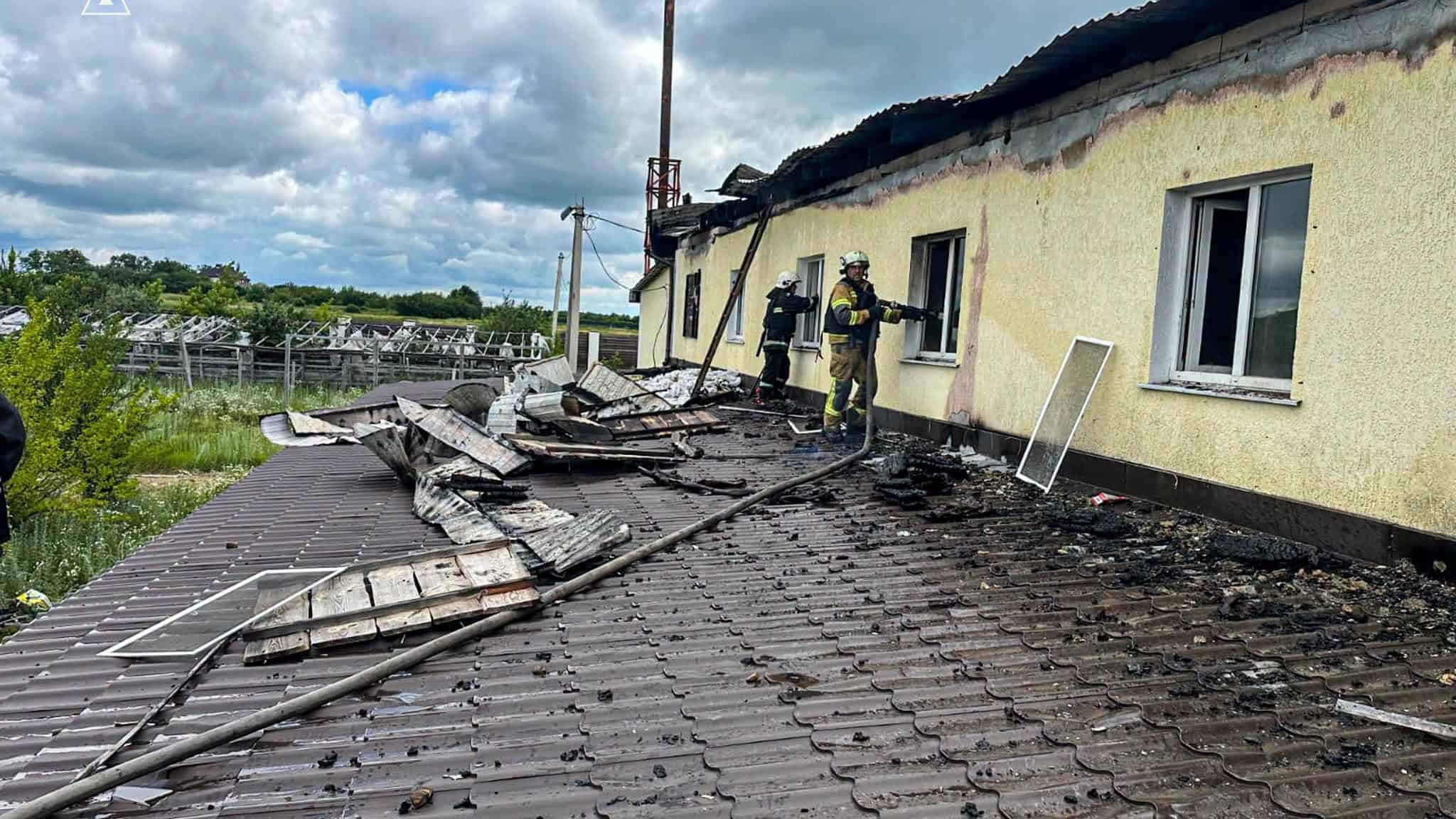 Щоденні російські обстріли та евакуація з прифронтових сіл — що відбувається у Золочівській громаді на Харківщині