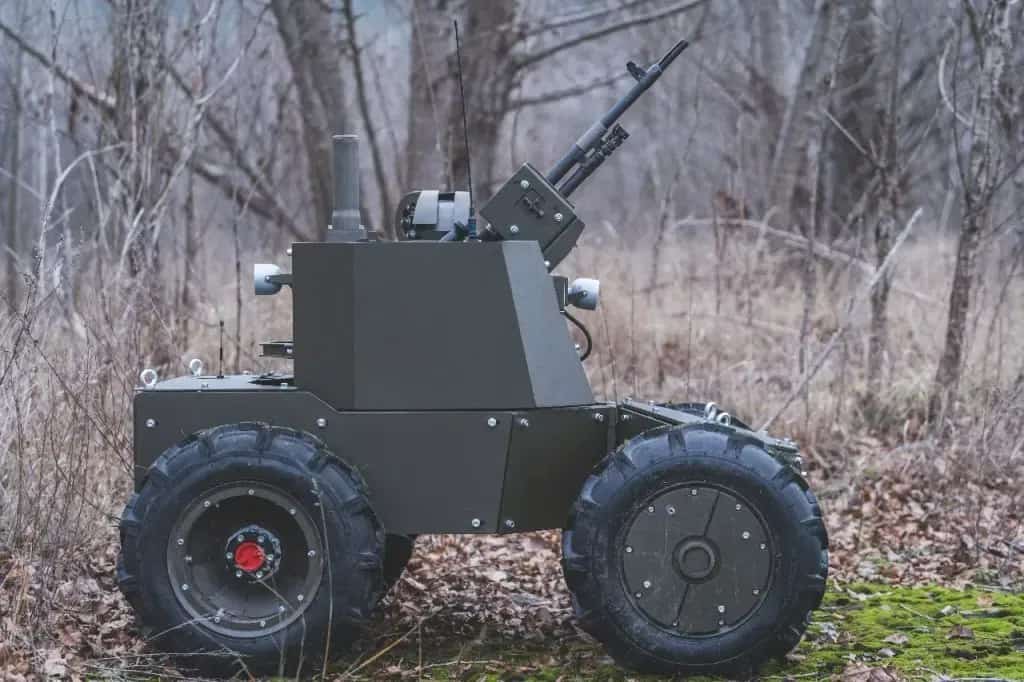 Український бойовий НРК «Лють»: як робот бере вогонь ворога на себе
