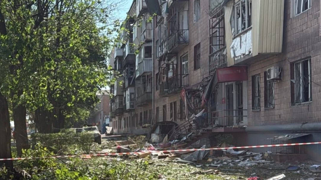 Нове житло замість зруйнованого обстрілом: як скористатися житловим сертифікатом